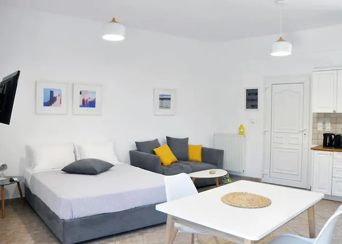 Mary Jo's Apartment Naxos City