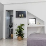 Mary & Jo'S Studios *