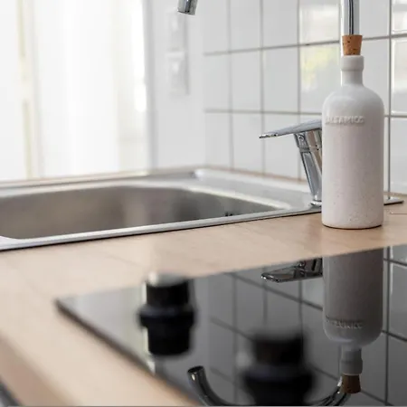 Mary Jo's * Naxos City